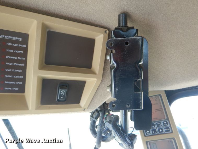 image for item GH9562 2007 John Deere 9760 STS combine