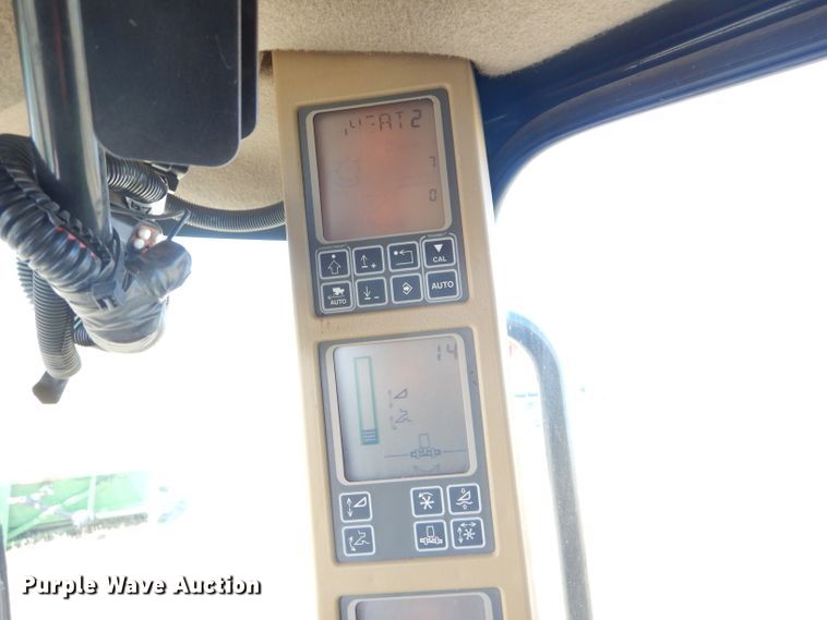 image for item GH9562 2007 John Deere 9760 STS combine