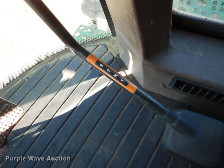 image for item GH9562 2007 John Deere 9760 STS combine