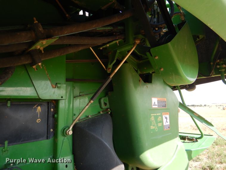 image for item GH9562 2007 John Deere 9760 STS combine