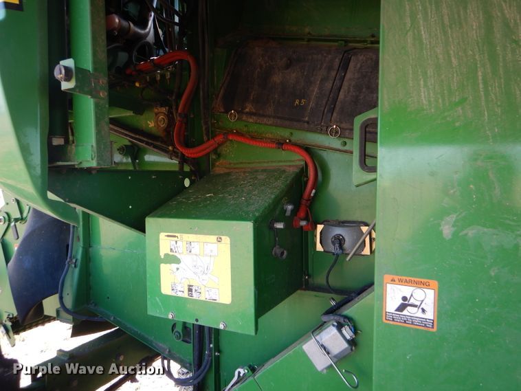 image for item GH9562 2007 John Deere 9760 STS combine