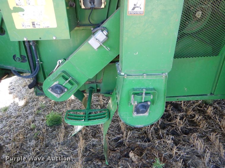 image for item GH9562 2007 John Deere 9760 STS combine