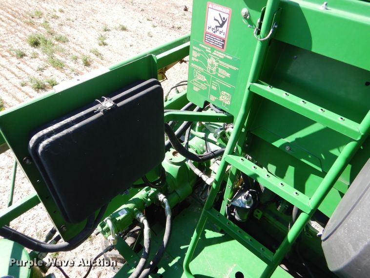 image for item GH9562 2007 John Deere 9760 STS combine
