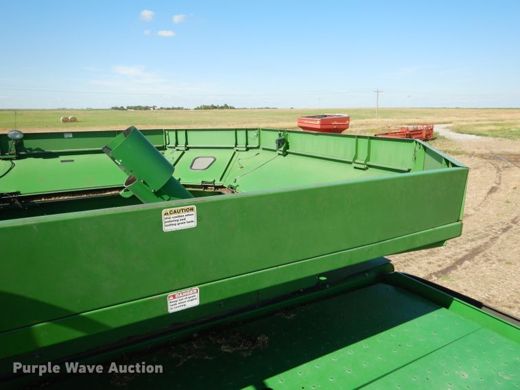 image for item GH9562 2007 John Deere 9760 STS combine