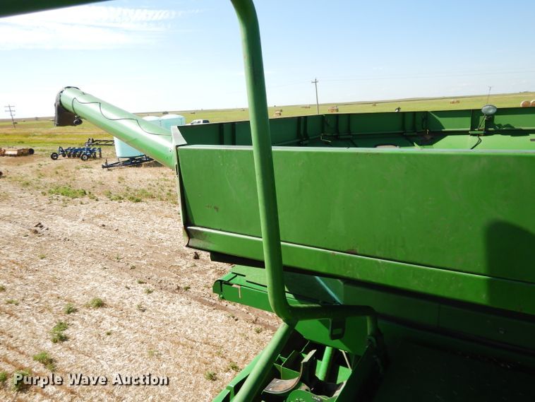 image for item GH9562 2007 John Deere 9760 STS combine