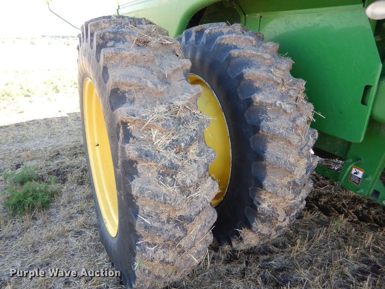 image for item GH9562 2007 John Deere 9760 STS combine