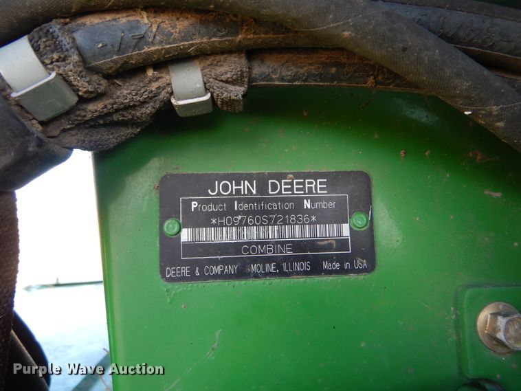 image for item GH9562 2007 John Deere 9760 STS combine