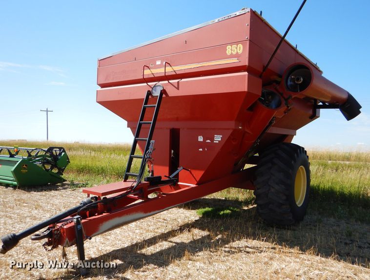 image for item GH9564 CrustBuster 850GC grain cart
