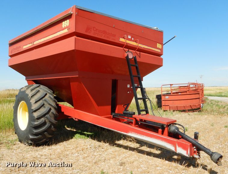 image for item GH9564 CrustBuster 850GC grain cart