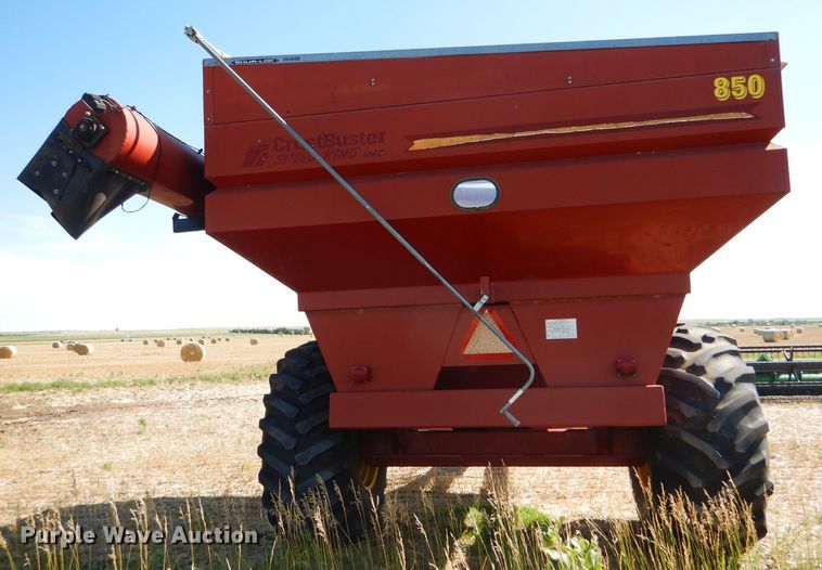 image for item GH9564 CrustBuster 850GC grain cart