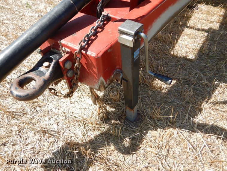 image for item GH9564 CrustBuster 850GC grain cart