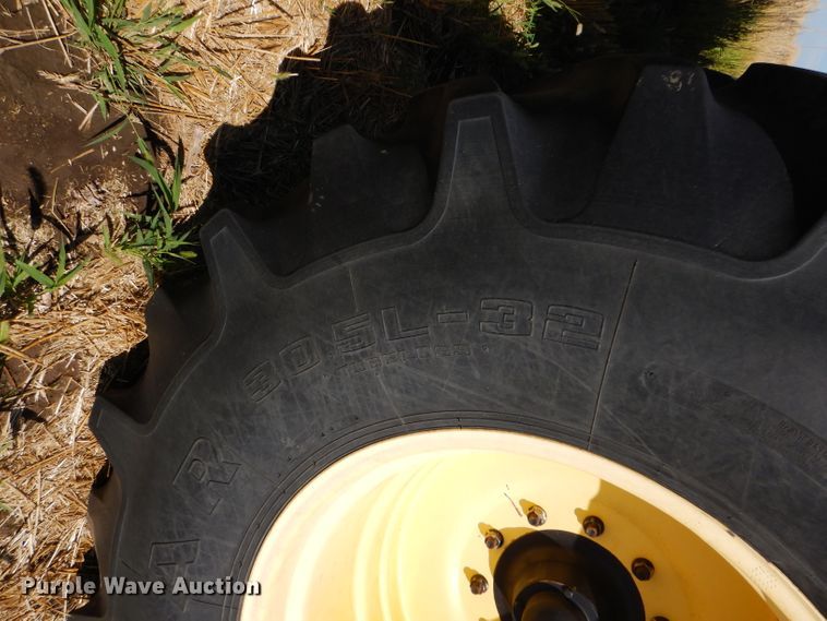 image for item GH9564 CrustBuster 850GC grain cart