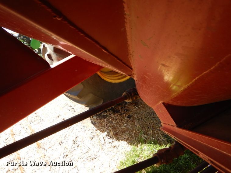 image for item GH9564 CrustBuster 850GC grain cart