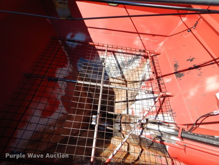 image for item GH9564 CrustBuster 850GC grain cart