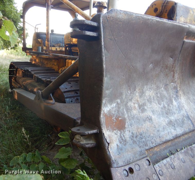 image for item GH9603 1955 International TD24 dozer