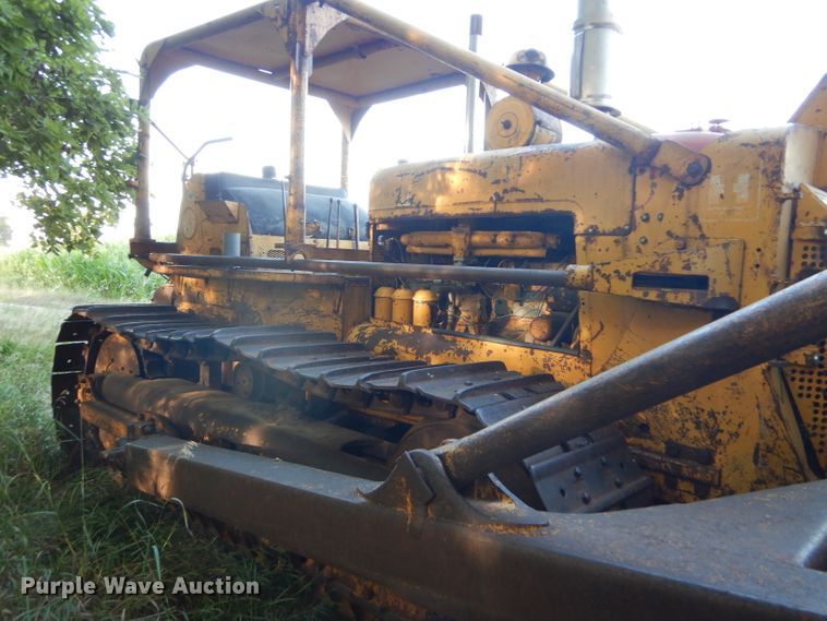 image for item GH9603 1955 International TD24 dozer