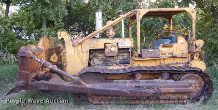 image for item GH9603 1955 International TD24 dozer