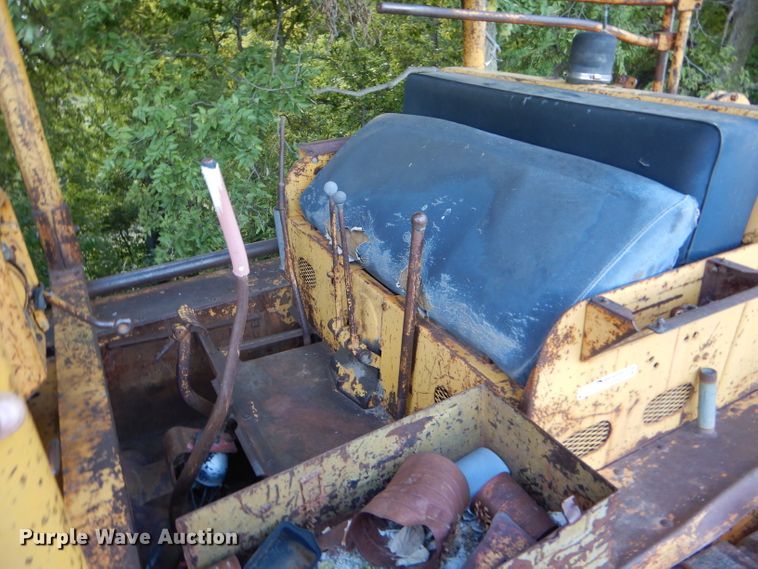 image for item GH9603 1955 International TD24 dozer