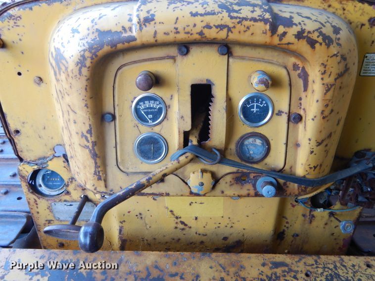 image for item GH9603 1955 International TD24 dozer