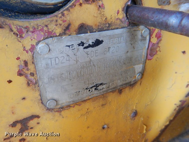 image for item GH9603 1955 International TD24 dozer