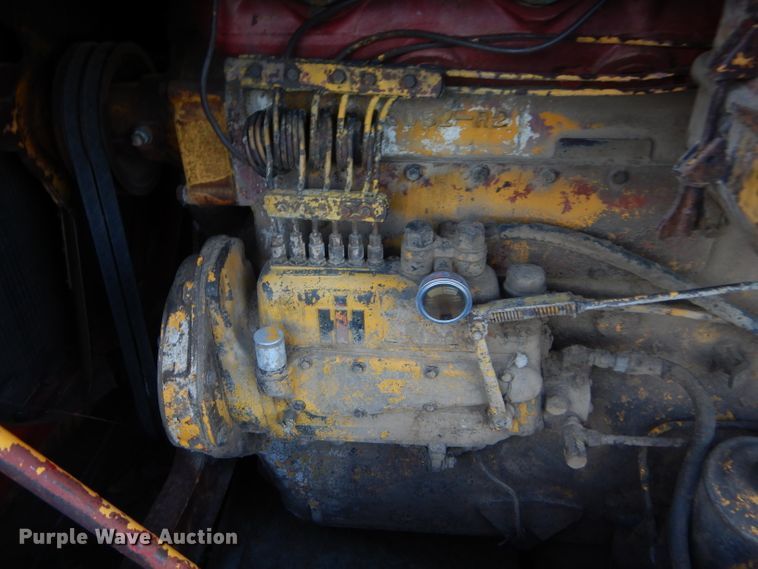 image for item GH9603 1955 International TD24 dozer