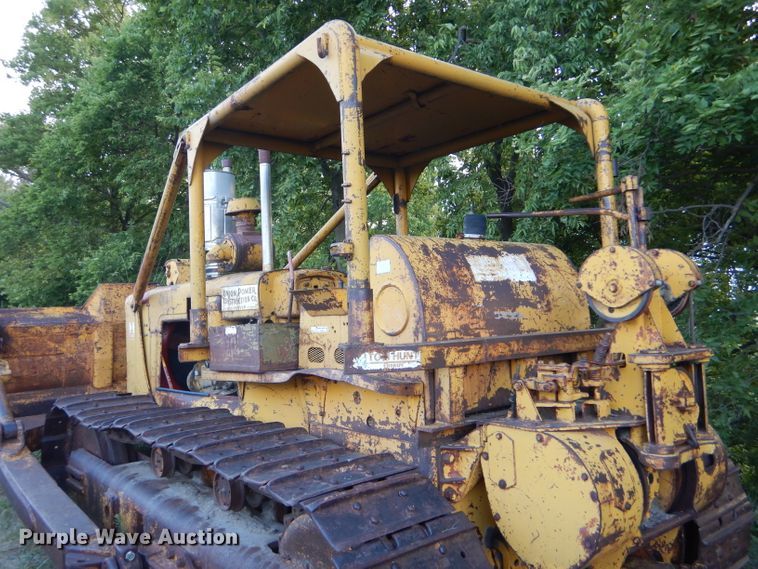 image for item GH9603 1955 International TD24 dozer
