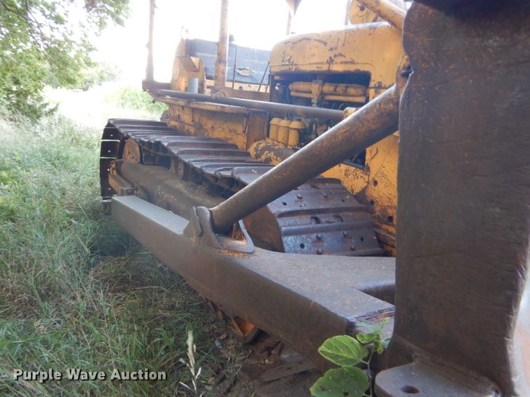 image for item GH9603 1955 International TD24 dozer