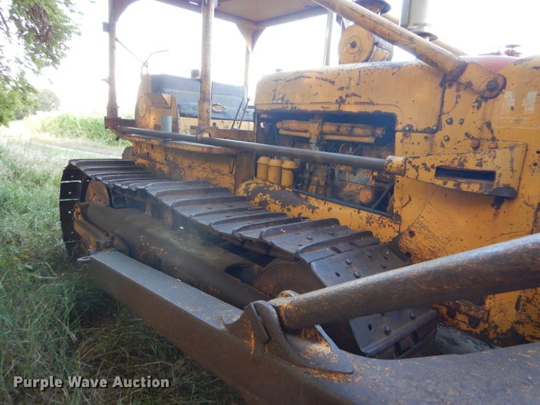 image for item GH9603 1955 International TD24 dozer