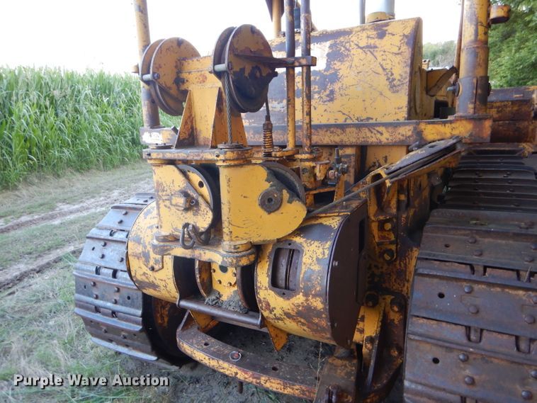 image for item GH9603 1955 International TD24 dozer
