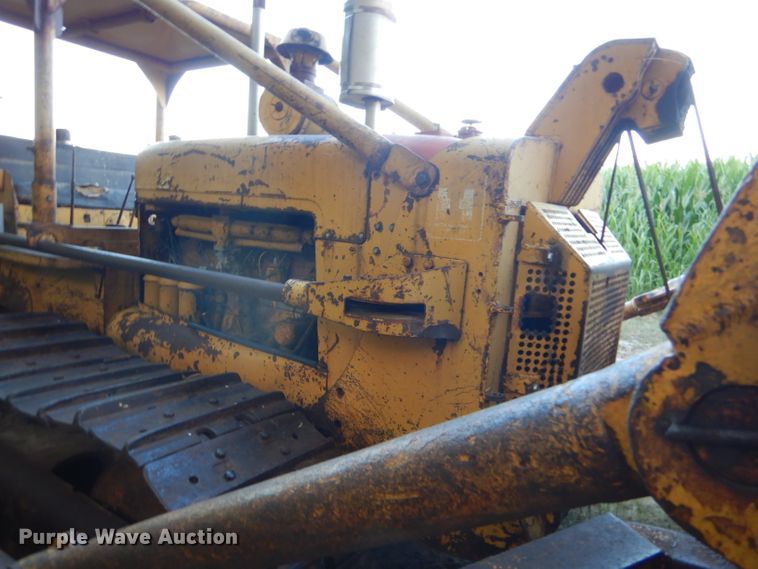 image for item GH9603 1955 International TD24 dozer