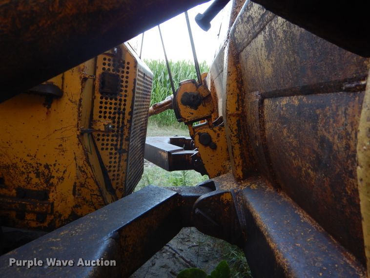 image for item GH9603 1955 International TD24 dozer