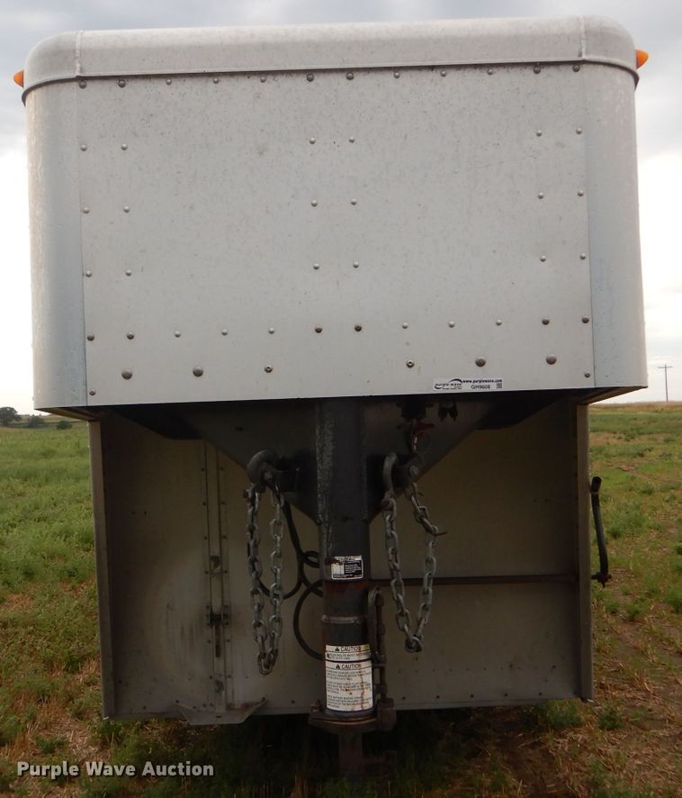 image for item GH9608 2007 Merritt Cattle Drive livestock trailer