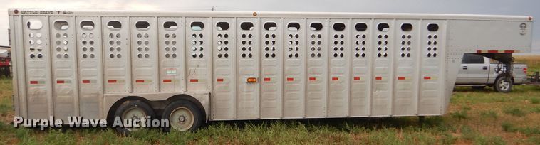image for item GH9608 2007 Merritt Cattle Drive livestock trailer