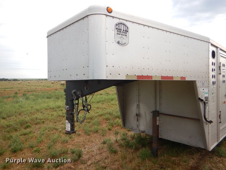 image for item GH9608 2007 Merritt Cattle Drive livestock trailer