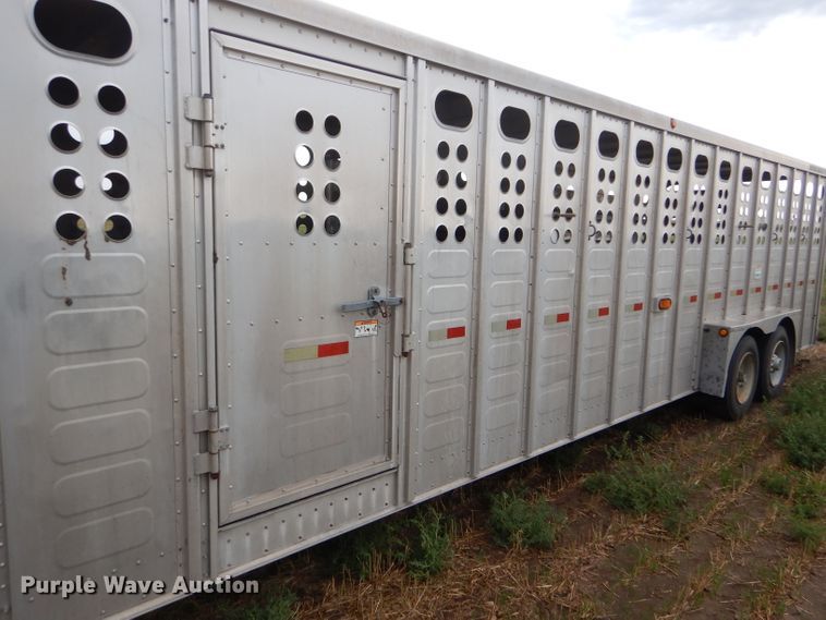 image for item GH9608 2007 Merritt Cattle Drive livestock trailer
