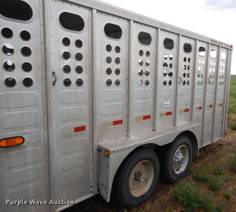 image for item GH9608 2007 Merritt Cattle Drive livestock trailer