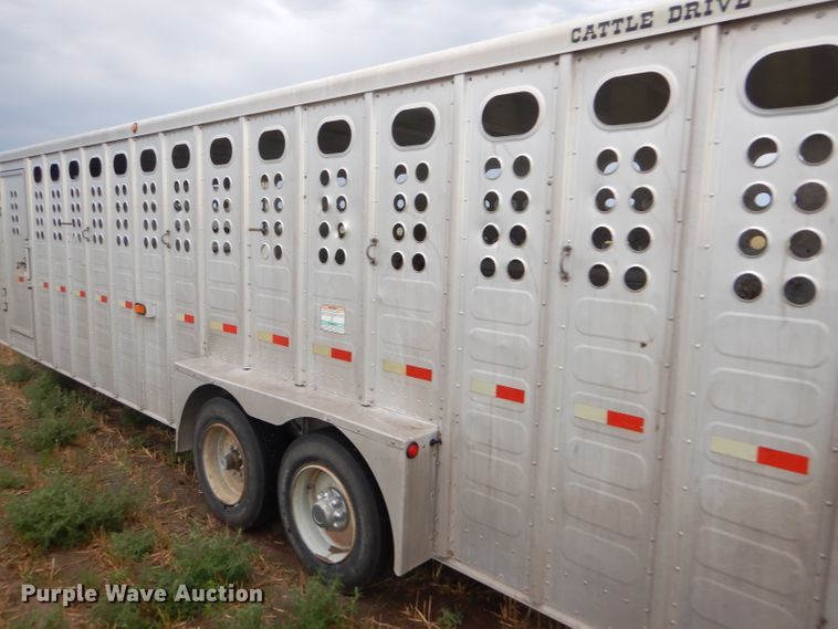 image for item GH9608 2007 Merritt Cattle Drive livestock trailer
