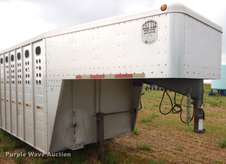 image for item GH9608 2007 Merritt Cattle Drive livestock trailer