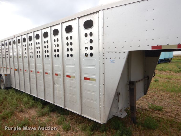 image for item GH9608 2007 Merritt Cattle Drive livestock trailer
