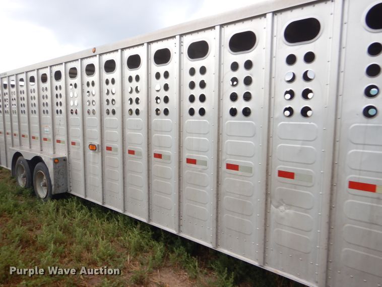 image for item GH9608 2007 Merritt Cattle Drive livestock trailer