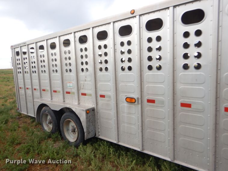 image for item GH9608 2007 Merritt Cattle Drive livestock trailer