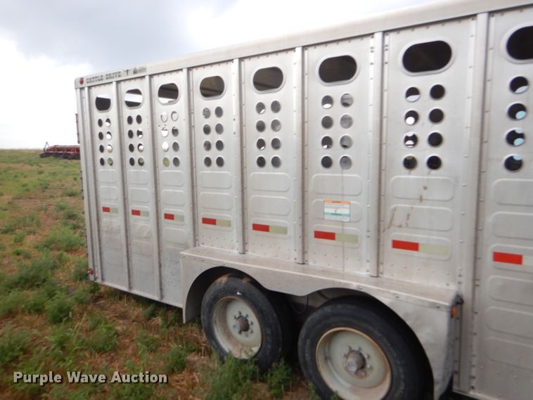 image for item GH9608 2007 Merritt Cattle Drive livestock trailer