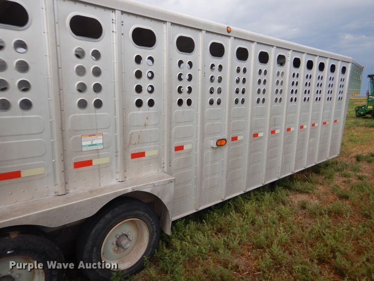image for item GH9608 2007 Merritt Cattle Drive livestock trailer