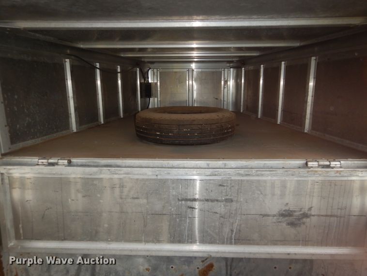 image for item GH9608 2007 Merritt Cattle Drive livestock trailer