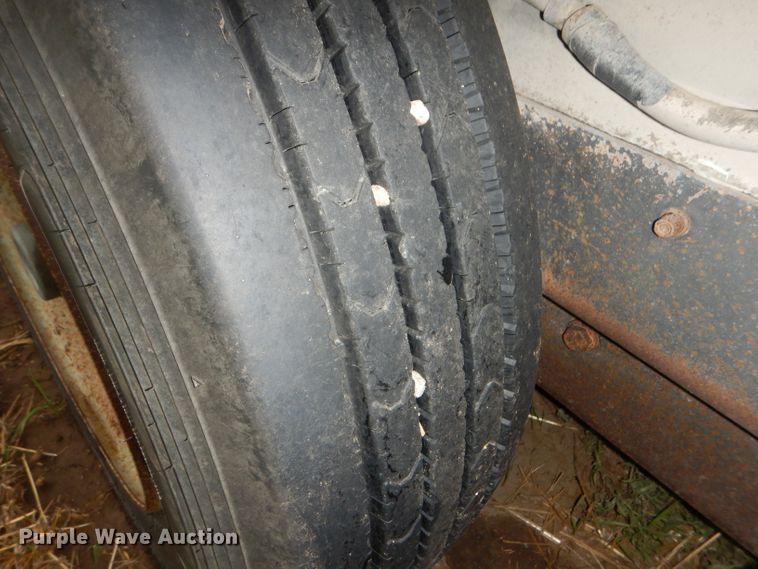 image for item GH9608 2007 Merritt Cattle Drive livestock trailer