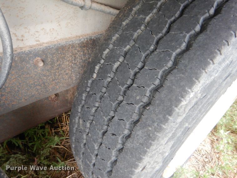 image for item GH9608 2007 Merritt Cattle Drive livestock trailer