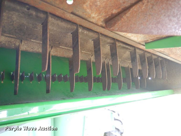 image for item GH9624 1993 John Deere 9500 combine