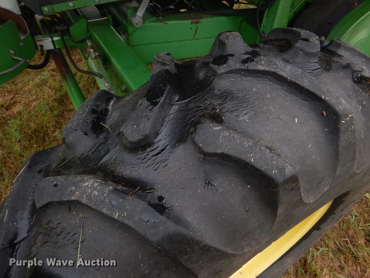 image for item GH9624 1993 John Deere 9500 combine