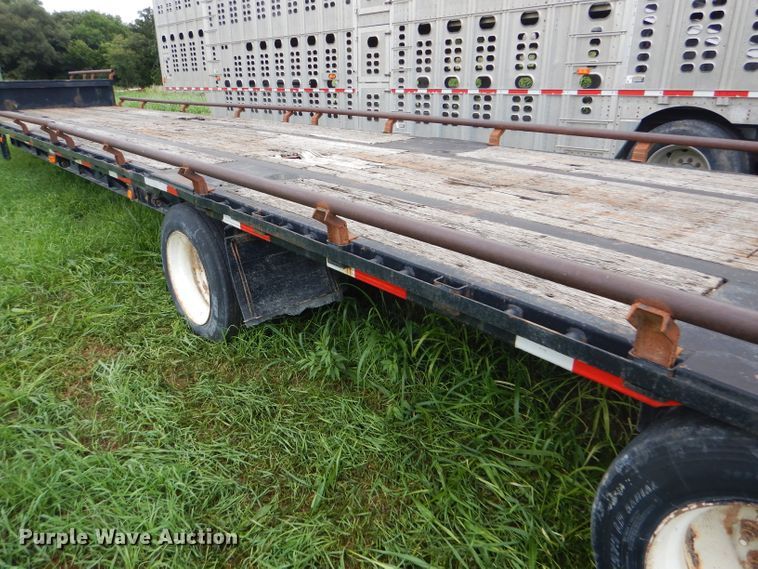 image for item GH9628 1997 Talbot drop deck trailer
