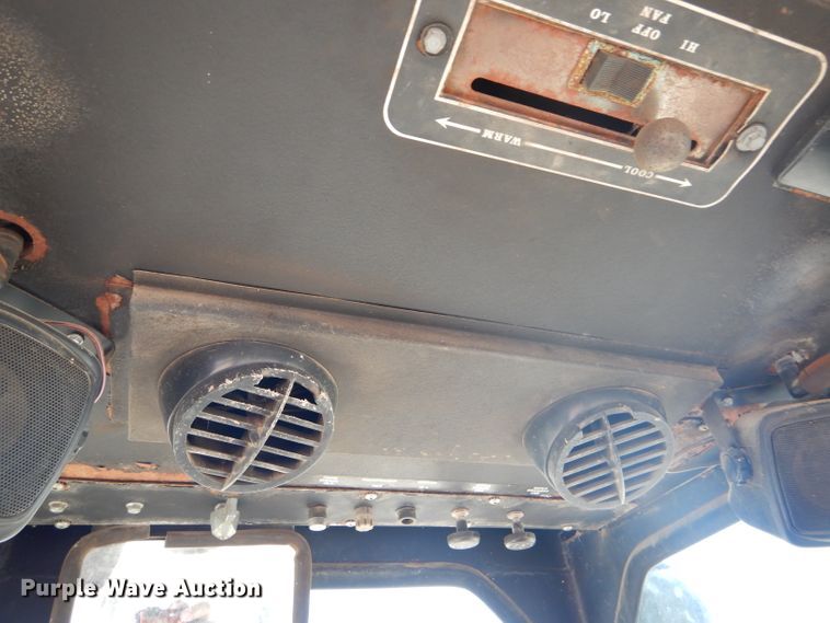 image for item GH9675 1980 Versatile 150 Series II 4WD bi-directional tractor